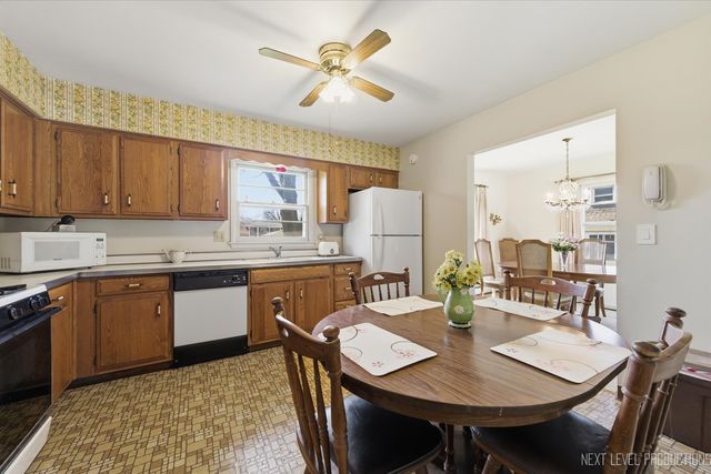 1575 Lin Lor Lane, Elgin, IL 60123