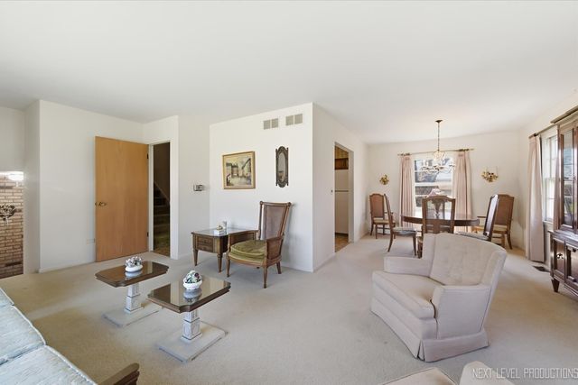 1575 Lin Lor Lane, Elgin, IL 60123