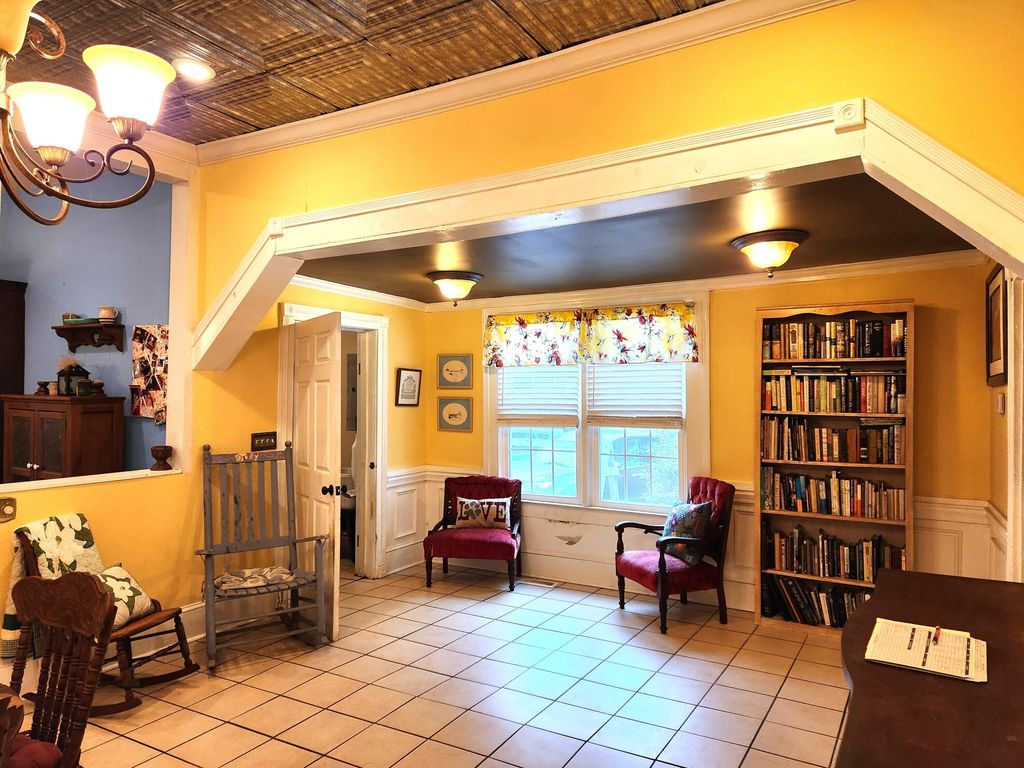 Image 15 of property listing at 107 Whitridge Lane, Saint George, SC 29477