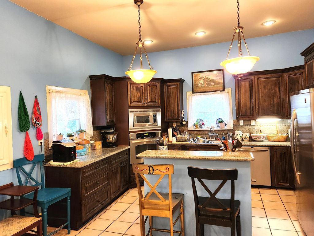Image 17 of property listing at 107 Whitridge Lane, Saint George, SC 29477