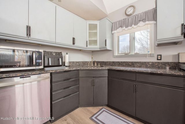 2931 Sleepy Hollow Road, Athens, NY 12015