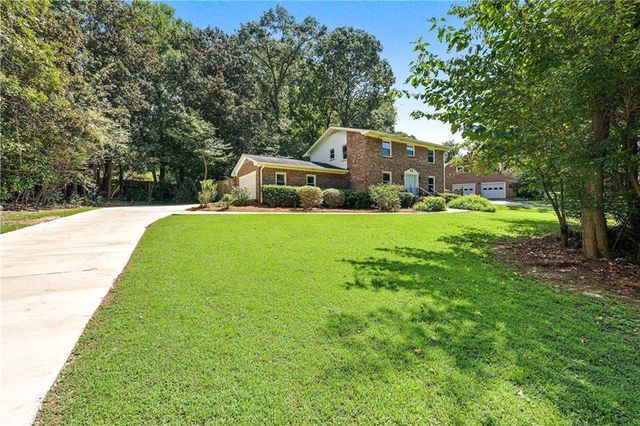 5147 Charmant Place, Atlanta, GA 30360