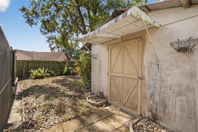 508 SOVEREIGN COURT, Tampa, FL 33613