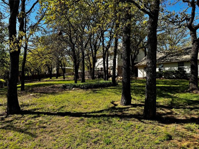 409 County Road 3418, Bridgeport, TX 76426