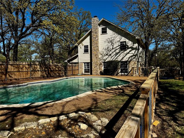 409 County Road 3418, Bridgeport, TX 76426
