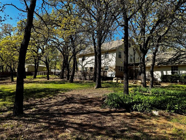 409 County Road 3418, Bridgeport, TX 76426