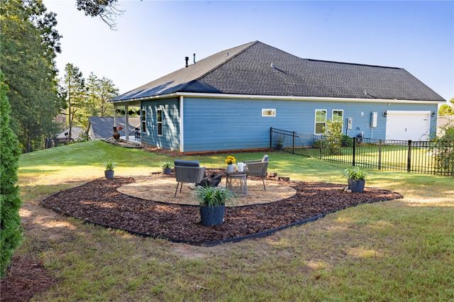 4009 Turnberry Loop, Seneca, SC 29678