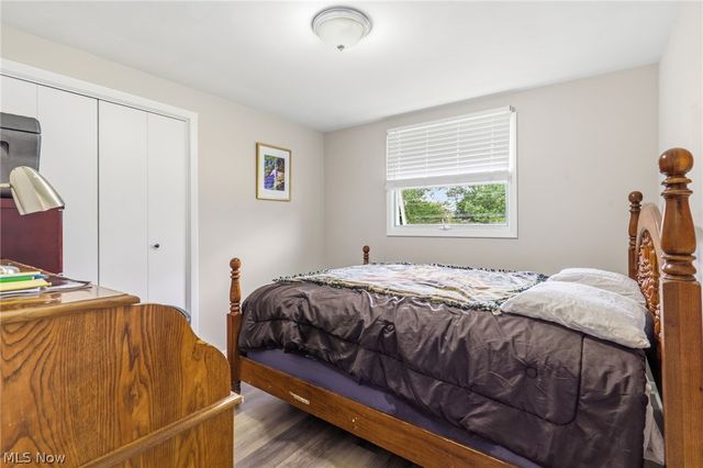 2148 Clearview Street NE, Massillon, OH 44646