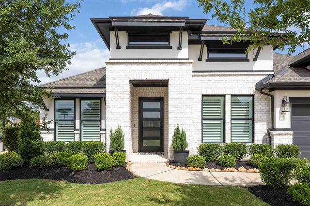 11822 Creekside Shore Circle, Cypress, TX 77433