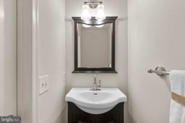 52 ABBEY BRIDGE CT, Lutherville Timonium, MD 21093