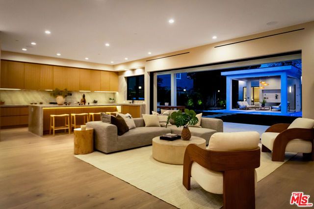 12307 Collins Street, Valley Village, CA 91607