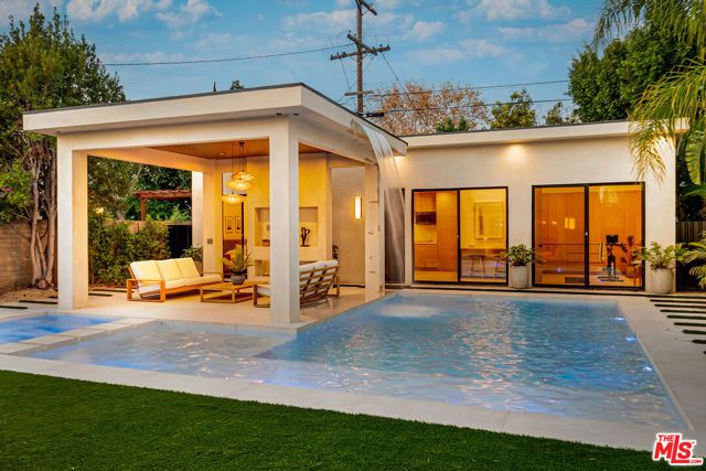 12307 Collins Street, Valley Village, CA 91607