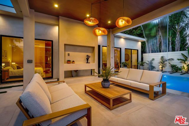 12307 Collins Street, Valley Village, CA 91607