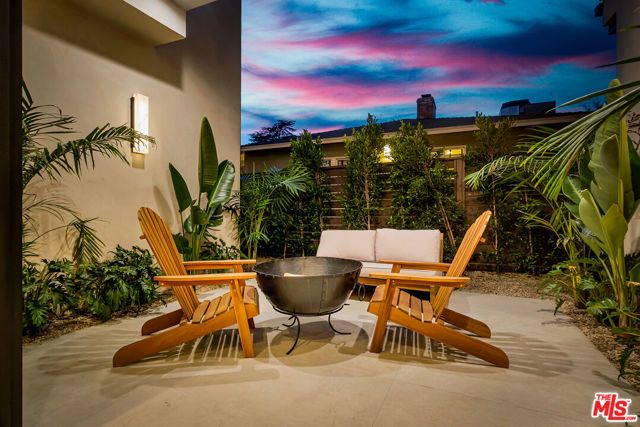 12307 Collins Street, Valley Village, CA 91607