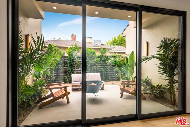 12307 Collins Street, Valley Village, CA 91607