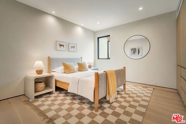 12307 Collins Street, Valley Village, CA 91607