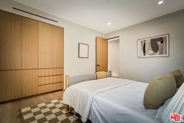 12307 Collins Street, Valley Village, CA 91607