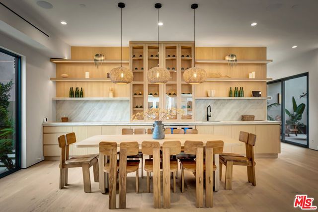 12307 Collins Street, Valley Village, CA 91607