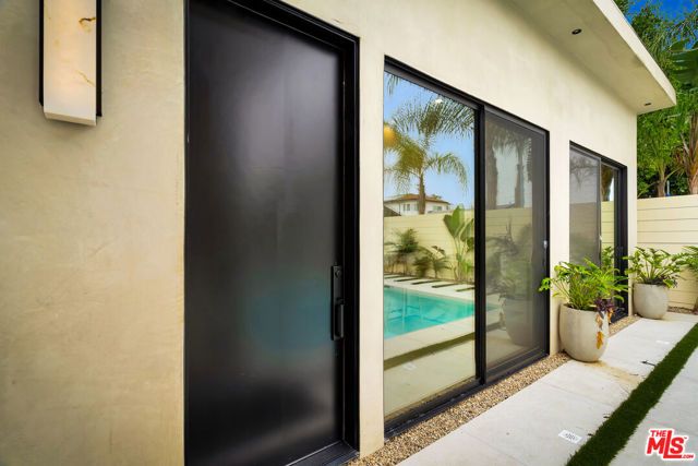 12307 Collins Street, Valley Village, CA 91607