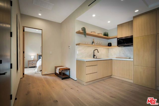 12307 Collins Street, Valley Village, CA 91607