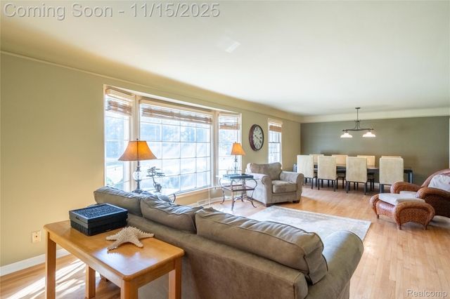 12187 Amherst Court, Plymouth Charter Township, MI 48170