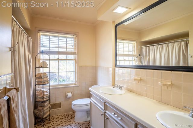 12187 Amherst Court, Plymouth Charter Township, MI 48170