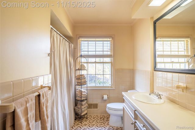 12187 Amherst Court, Plymouth Charter Township, MI 48170