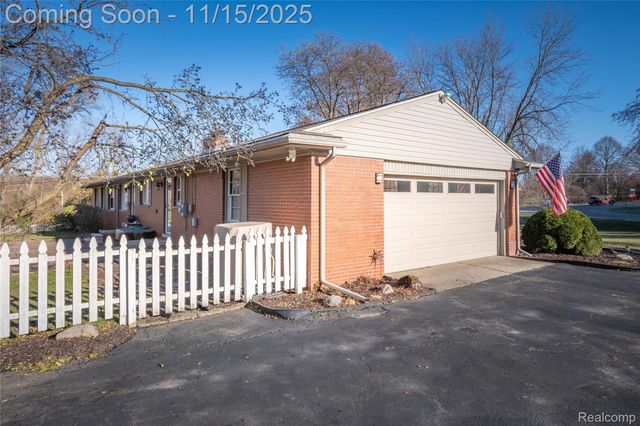 12187 Amherst Court, Plymouth Charter Township, MI 48170