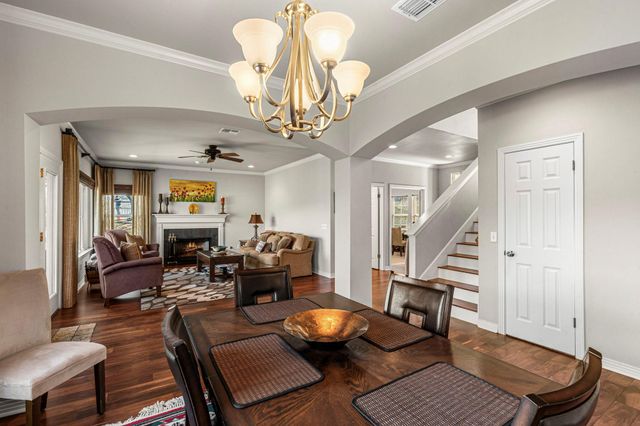 7716 Waldon DR E, Austin, TX 78750