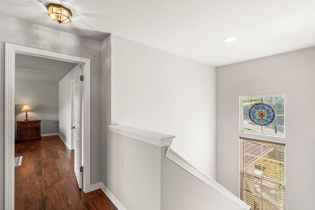 7716 Waldon DR E, Austin, TX 78750