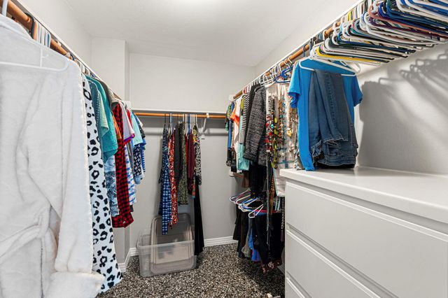 7716 Waldon DR E, Austin, TX 78750