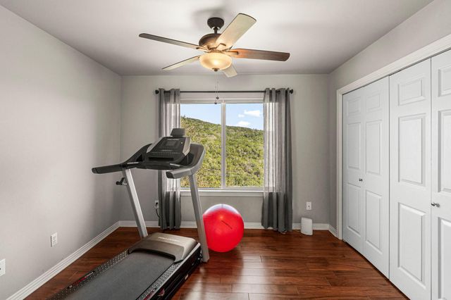 7716 Waldon DR E, Austin, TX 78750