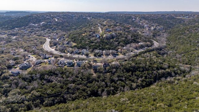 7716 Waldon DR E, Austin, TX 78750