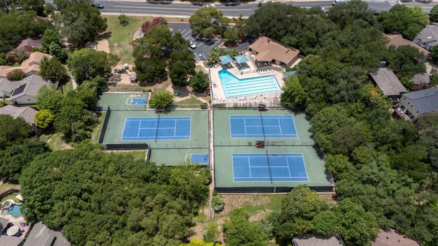 7716 Waldon DR E, Austin, TX 78750