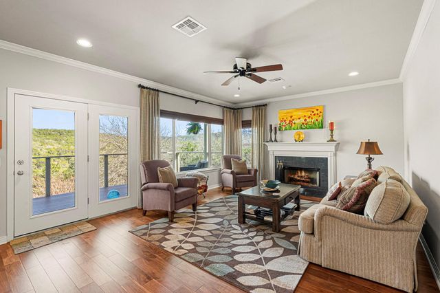 7716 Waldon DR E, Austin, TX 78750