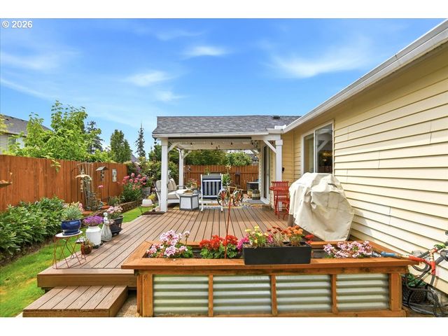 504 N LARK Dr, Ridgefield, WA 98642