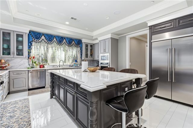 481 W Live Oak Avenue, Arcadia, CA 91007