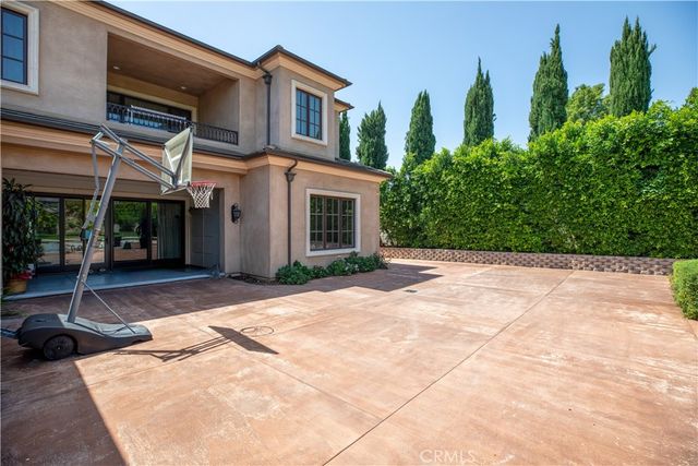 481 W Live Oak Avenue, Arcadia, CA 91007