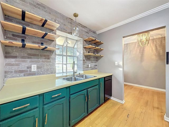 6 N MARS AVENUE, Clearwater, FL 33755