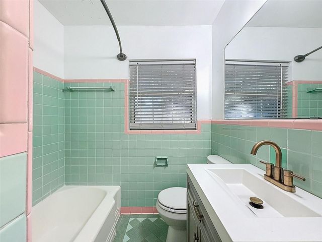 6 N MARS AVENUE, Clearwater, FL 33755