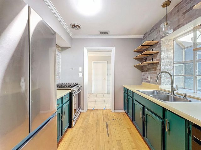 6 N MARS AVENUE, Clearwater, FL 33755