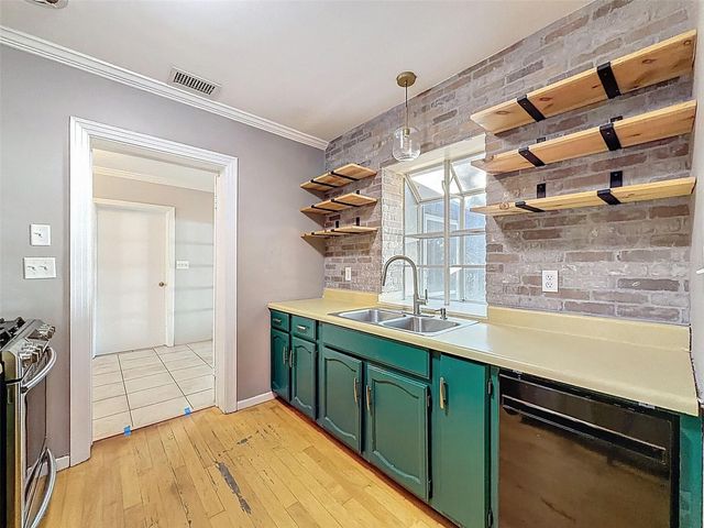 6 N MARS AVENUE, Clearwater, FL 33755