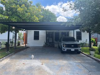 1318 S Ewing Avenue, Dallas, TX 75216