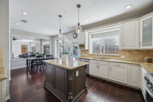 917 Wood Duck Way, Flower Mound, TX 75028