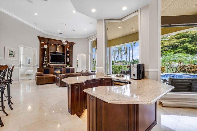 2477 Poinciana Dr, Weston, FL 33327