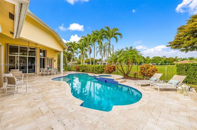2477 Poinciana Dr, Weston, FL 33327