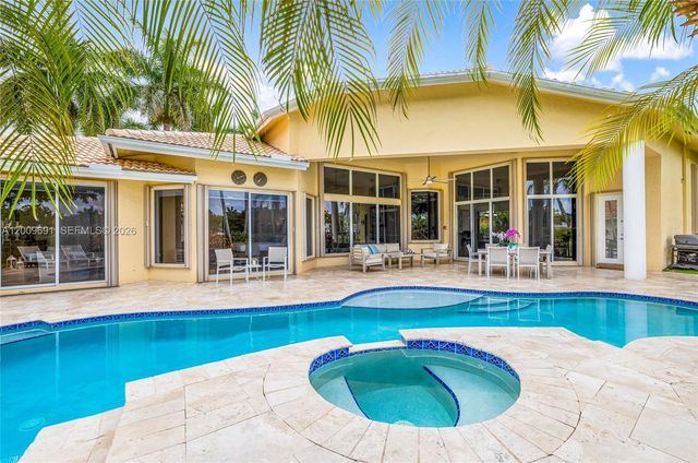2477 Poinciana Dr, Weston, FL 33327