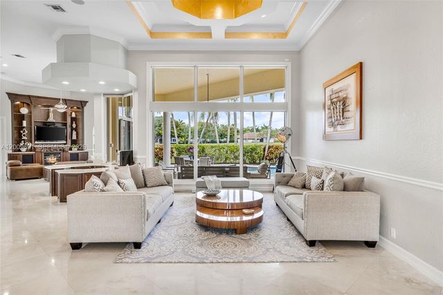 2477 Poinciana Dr, Weston, FL 33327