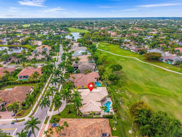 2477 Poinciana Dr, Weston, FL 33327