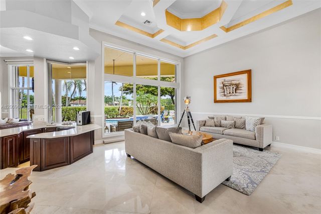 2477 Poinciana Dr, Weston, FL 33327